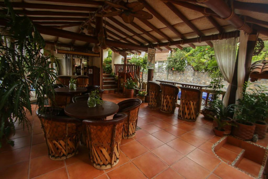 Hotel Villas Las Azucenas Zihuatanejo Extérieur photo